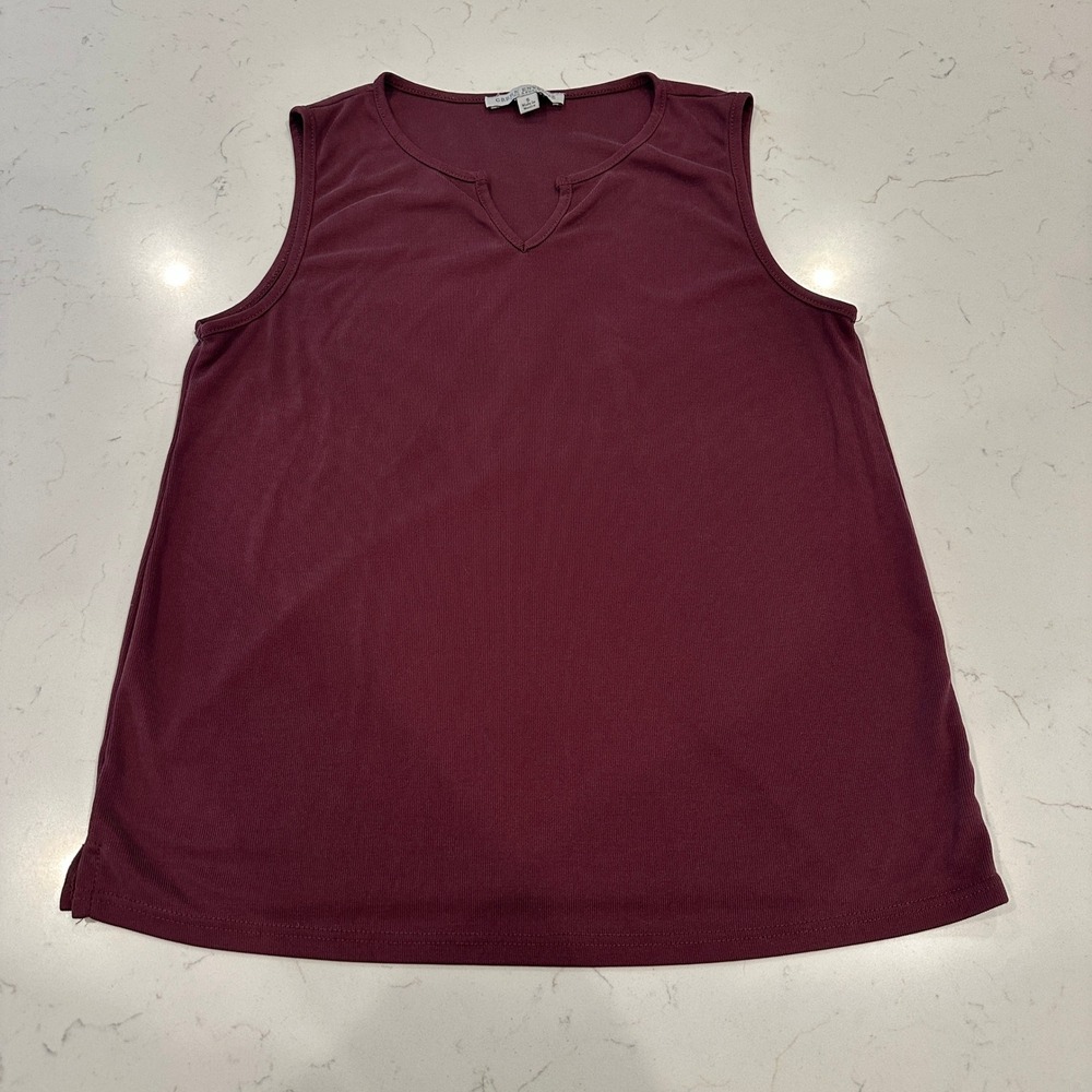 Green Envelope Los Angeles Burgundy Ribbed Split Neck Sleeveless Tank Top Small